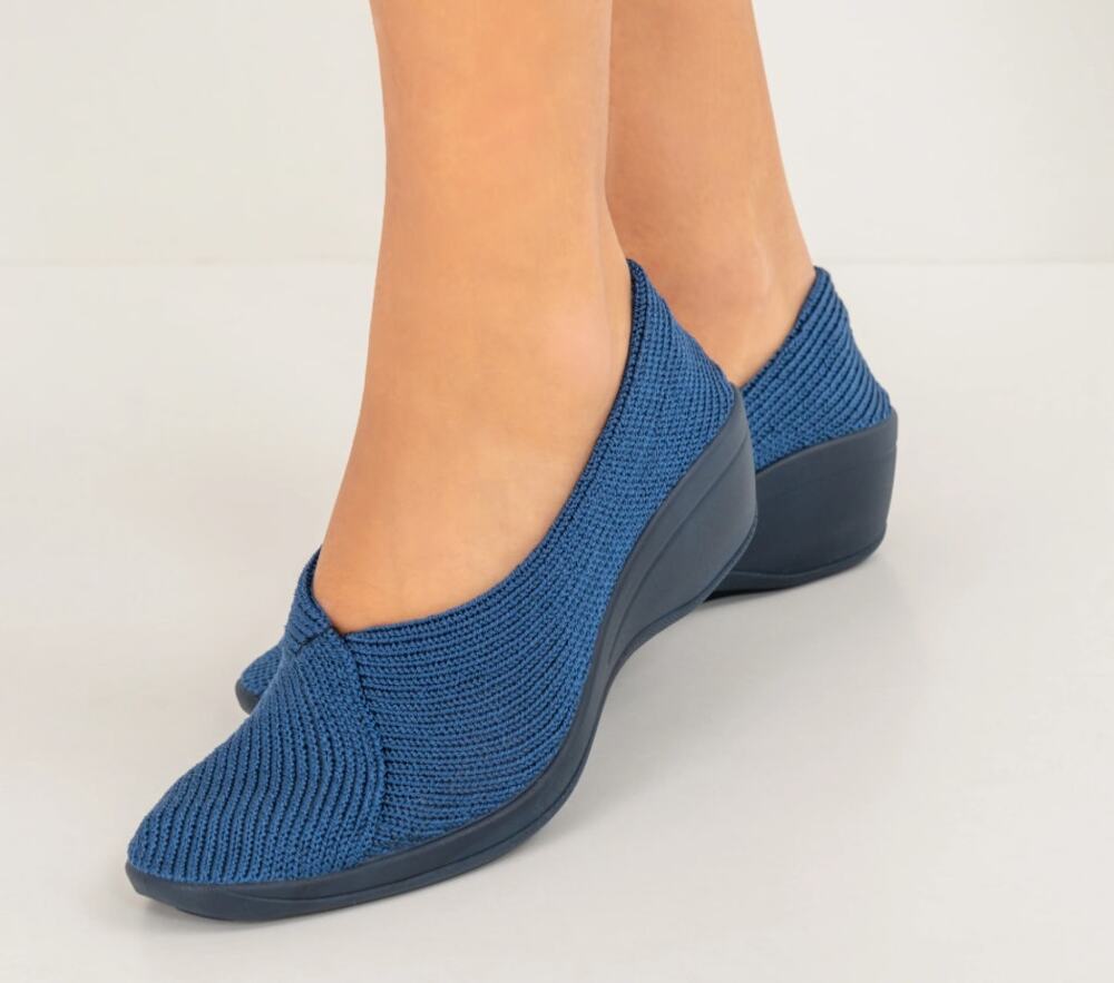 Arcopedico Mailu Shoe Sport Slip-On Knit Sz 37 Blue Black Wedge Washable Stretch